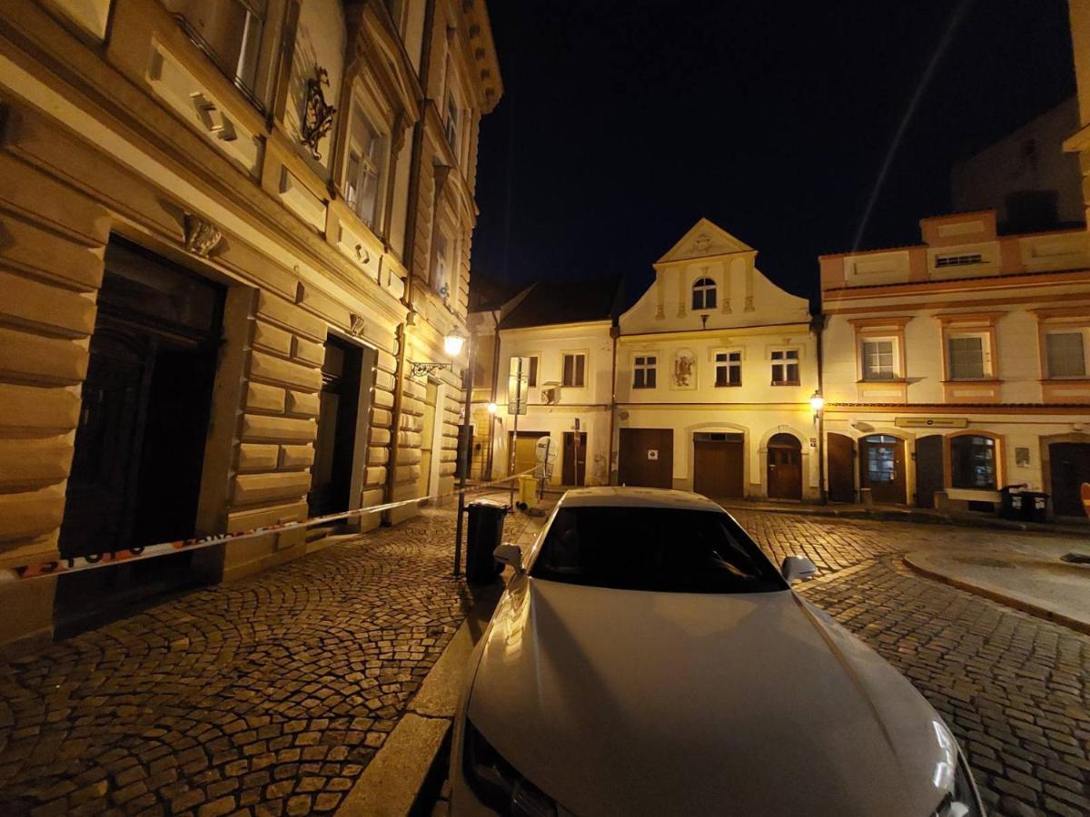 Byt 2+Kk Na Velkem Namesti Hradec Králové Eksteriør bilde