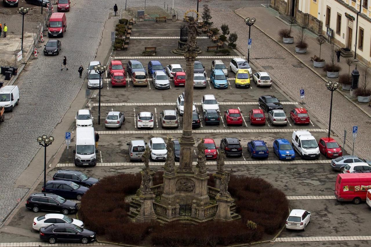 Byt 2+Kk Na Velkem Namesti Hradec Králové Eksteriør bilde